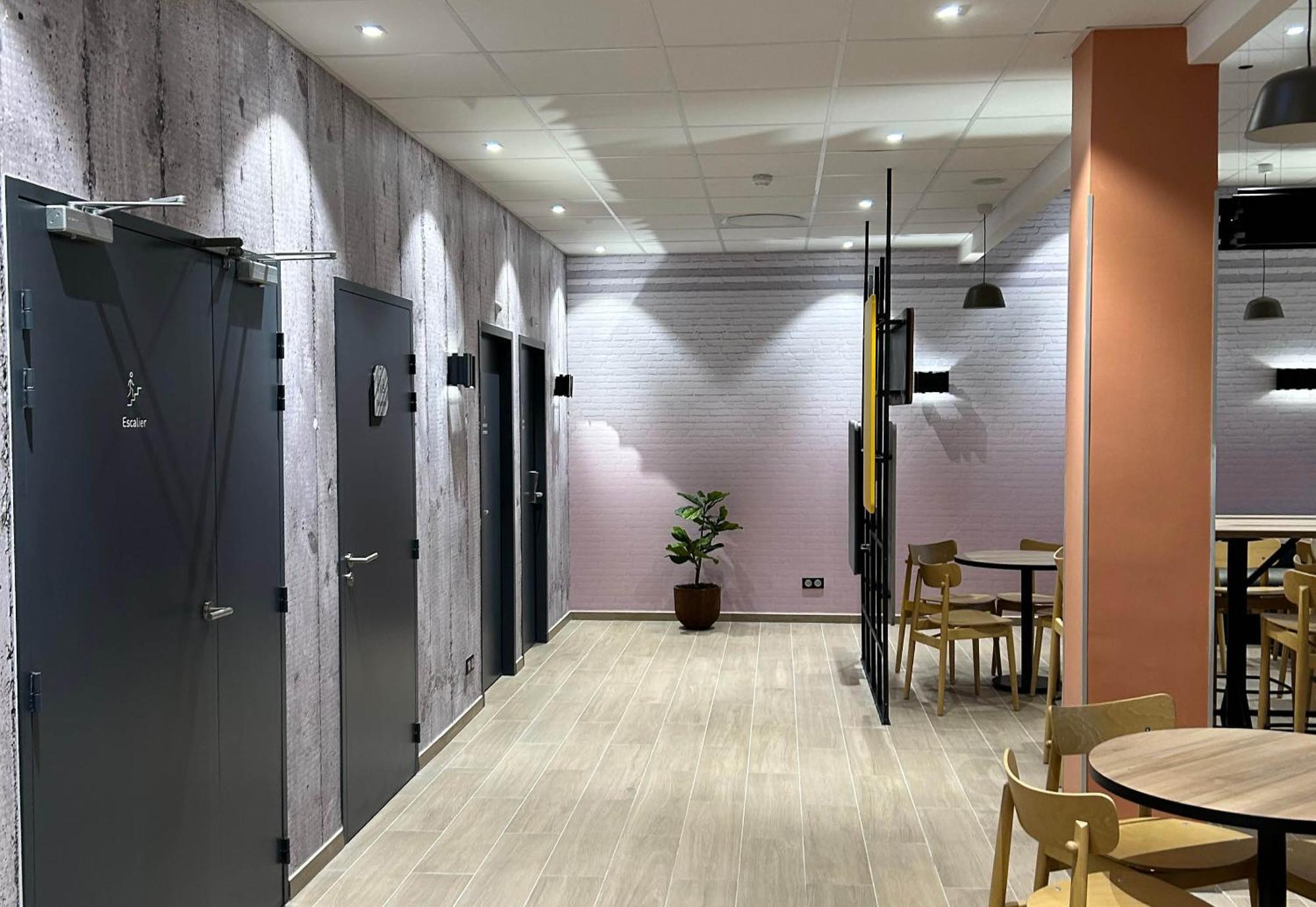 B&B Hotel Cergy Saint-Christophe Gare Екстериор снимка